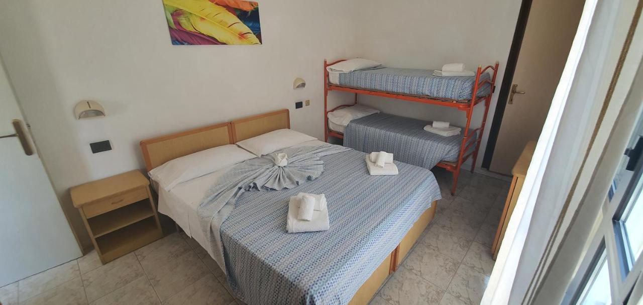 Hotel Vela Azzurra Rimini Dış mekan fotoğraf