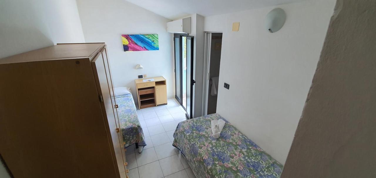 Hotel Vela Azzurra Rimini Dış mekan fotoğraf