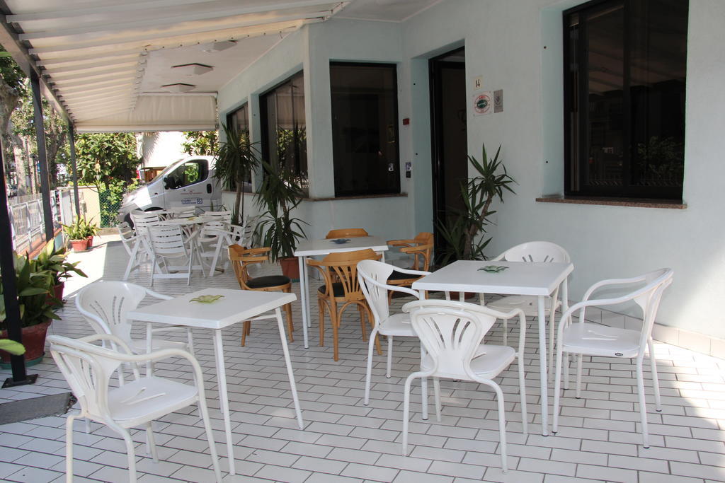 Hotel Vela Azzurra Rimini Dış mekan fotoğraf